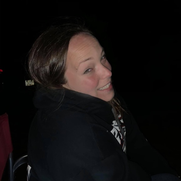 Meet your Posher, Lanae - Picture 4 of 8